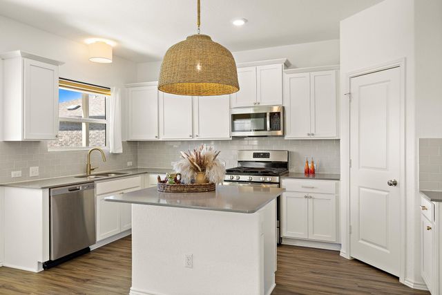 8002 Prairie Rye DR, Lago Vista, TX 78645