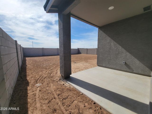 8493 W Saratoga Way, Florence, AZ 85132