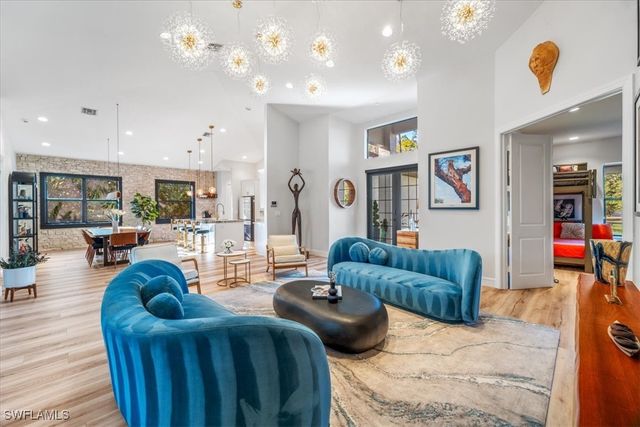 5858 Star Grass LN, Naples, FL 34116