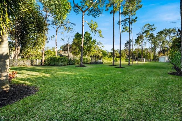 5858 Star Grass LN, Naples, FL 34116