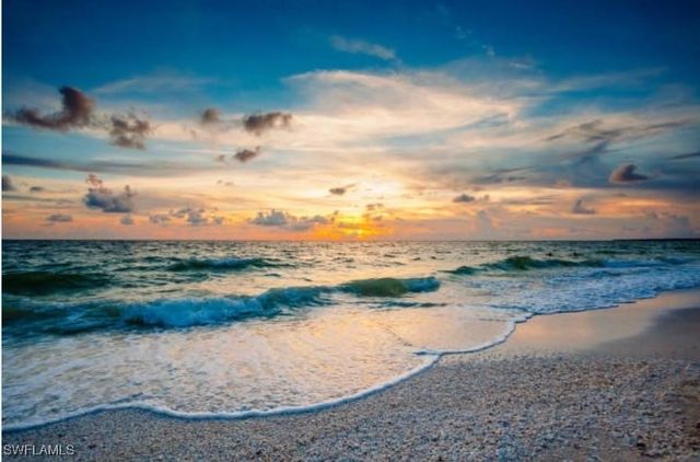 5858 Star Grass LN, Naples, FL 34116