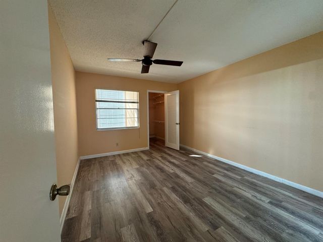 4053 Hythe C, Boca Raton, FL 33434