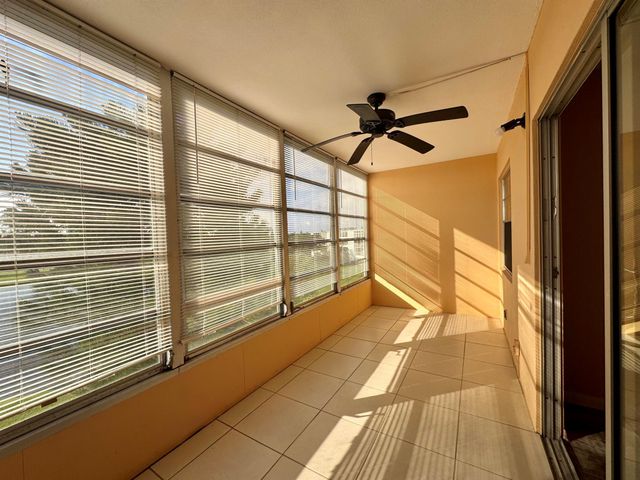 4053 Hythe C, Boca Raton, FL 33434