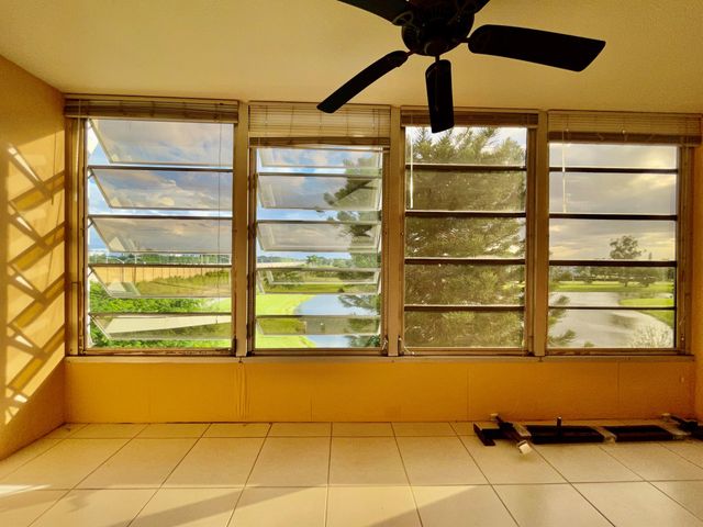 4053 Hythe C, Boca Raton, FL 33434