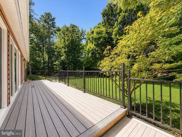 23678 MYRTLE POINT RD, California, MD 20619