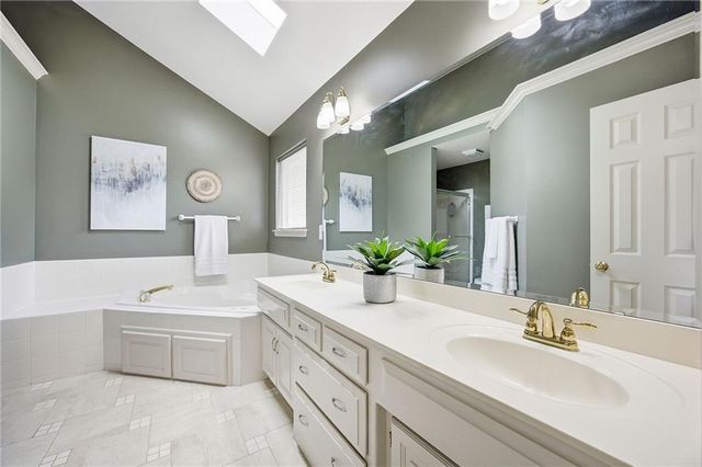 12204 Cherry Street, Kansas City, MO 64145