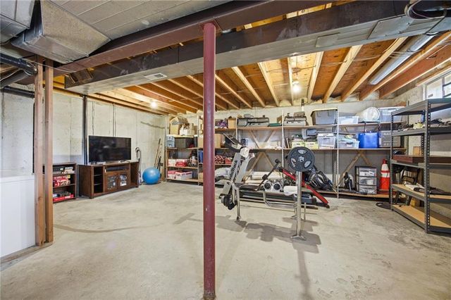 12204 Cherry Street, Kansas City, MO 64145