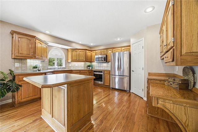 12204 Cherry Street, Kansas City, MO 64145