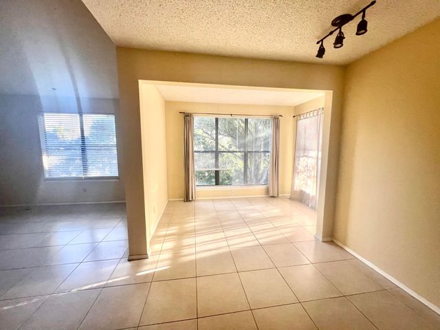 2301 N Congress Avenue 32, Boynton Beach, FL 33426