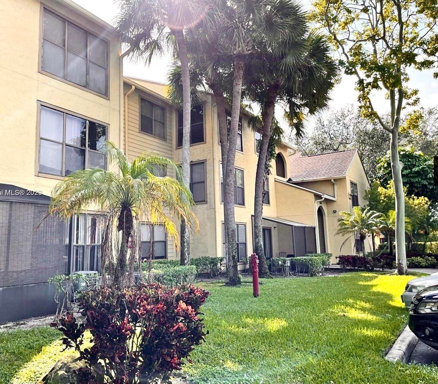 2301 N Congress Avenue 32, Boynton Beach, FL 33426