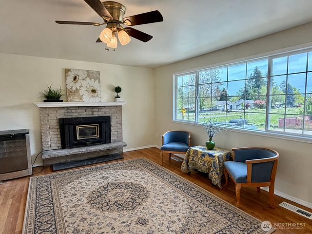 2508 SE 16th St, Renton, WA 98058