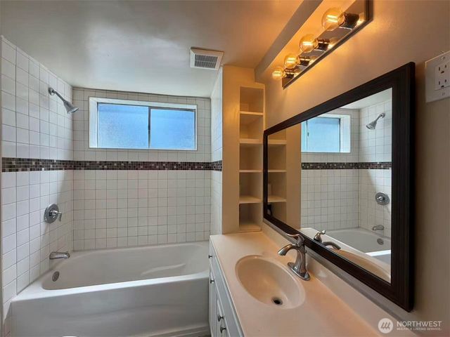 2508 SE 16th St, Renton, WA 98058