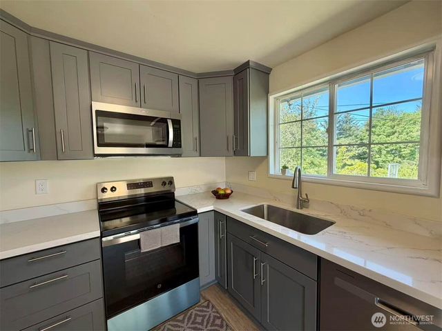 2508 SE 16th St, Renton, WA 98058
