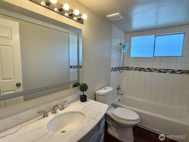 2508 SE 16th St, Renton, WA 98058