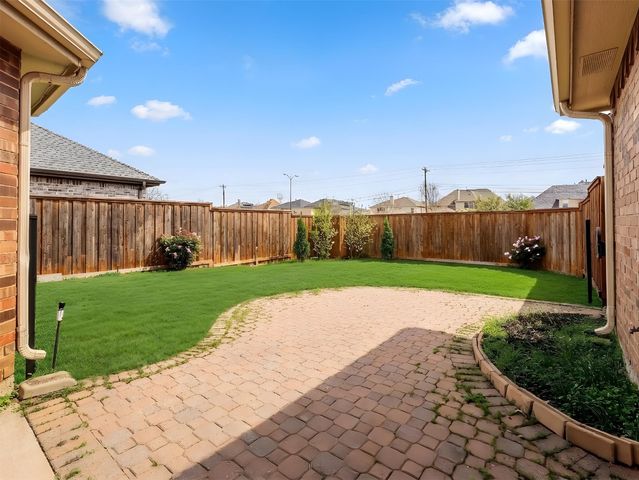 6102 Arlington Drive, Frisco, TX 75035