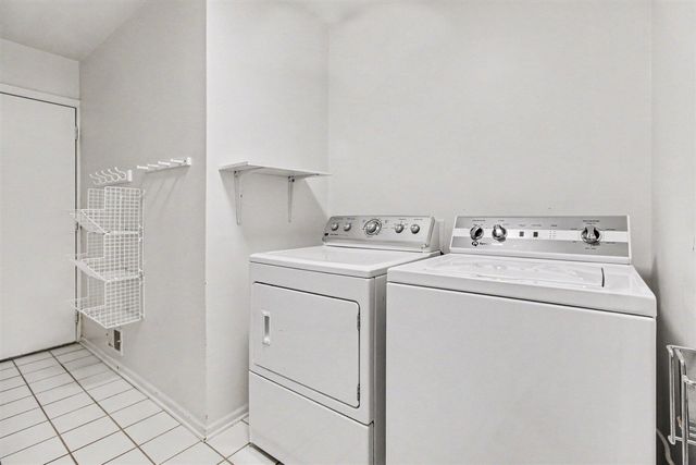 183 Kingsbrook Avenue 17, Ann Arbor, MI 48103
