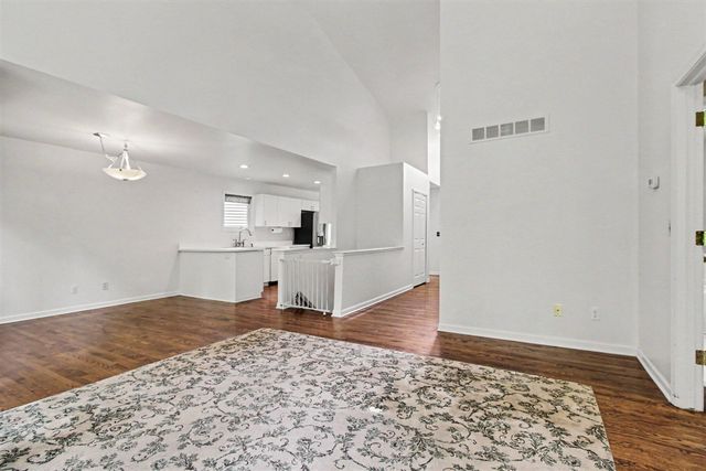 183 Kingsbrook Avenue 17, Ann Arbor, MI 48103
