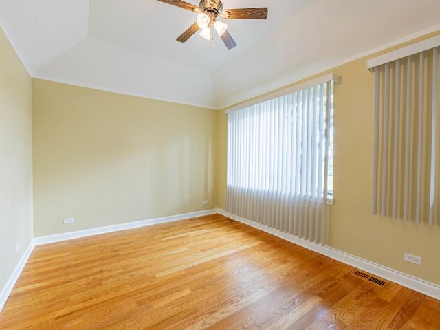 5242 W Ferdinand Street, Chicago, IL 60644