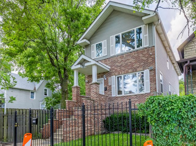 5242 W Ferdinand Street, Chicago, IL 60644