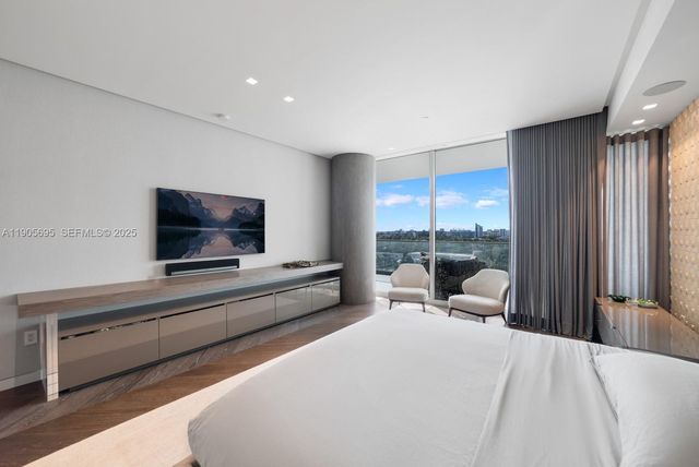 10201 Collins Ave 807, Bal Harbour, FL 33154