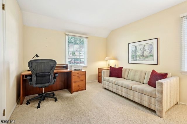 15 Highland Dr, Livingston Twp., NJ 07039