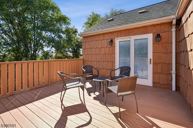 15 Highland Dr, Livingston Twp., NJ 07039