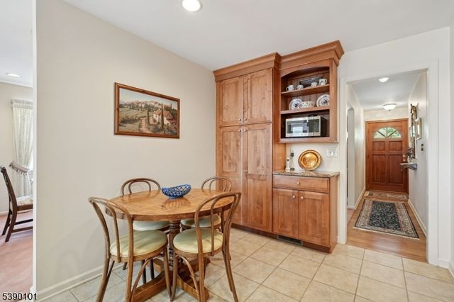 15 Highland Dr, Livingston Twp., NJ 07039