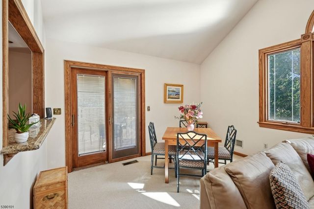 15 Highland Dr, Livingston Twp., NJ 07039