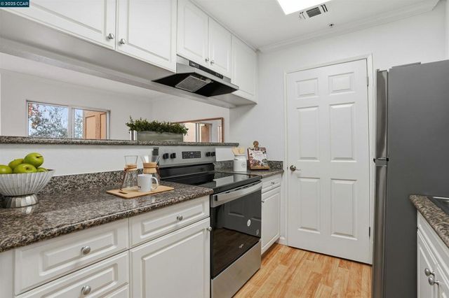 480 Bollinger Canyon Ln 273, San Ramon, CA 94582