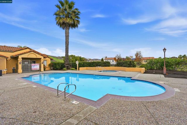 480 Bollinger Canyon Ln 273, San Ramon, CA 94582