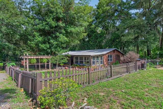 505 N STATE ROAD 21, Hawthorne, FL 32640