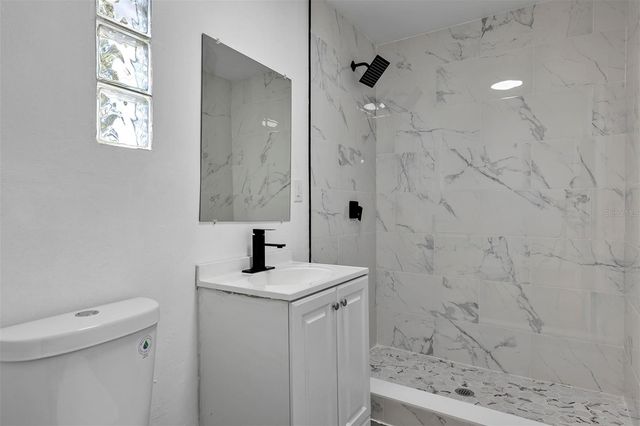 230 S SHORE DRIVE, Eagle Lake, FL 33839