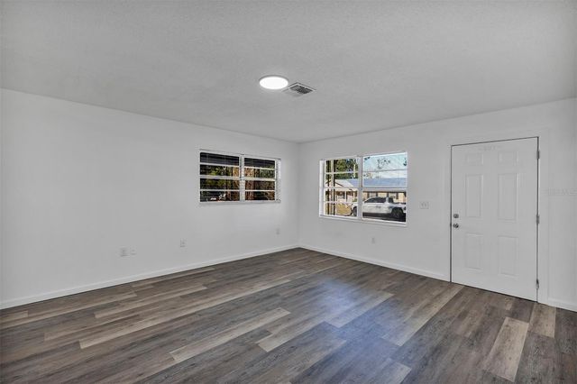 230 S SHORE DRIVE, Eagle Lake, FL 33839