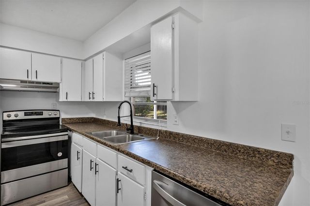 230 S SHORE DRIVE, Eagle Lake, FL 33839