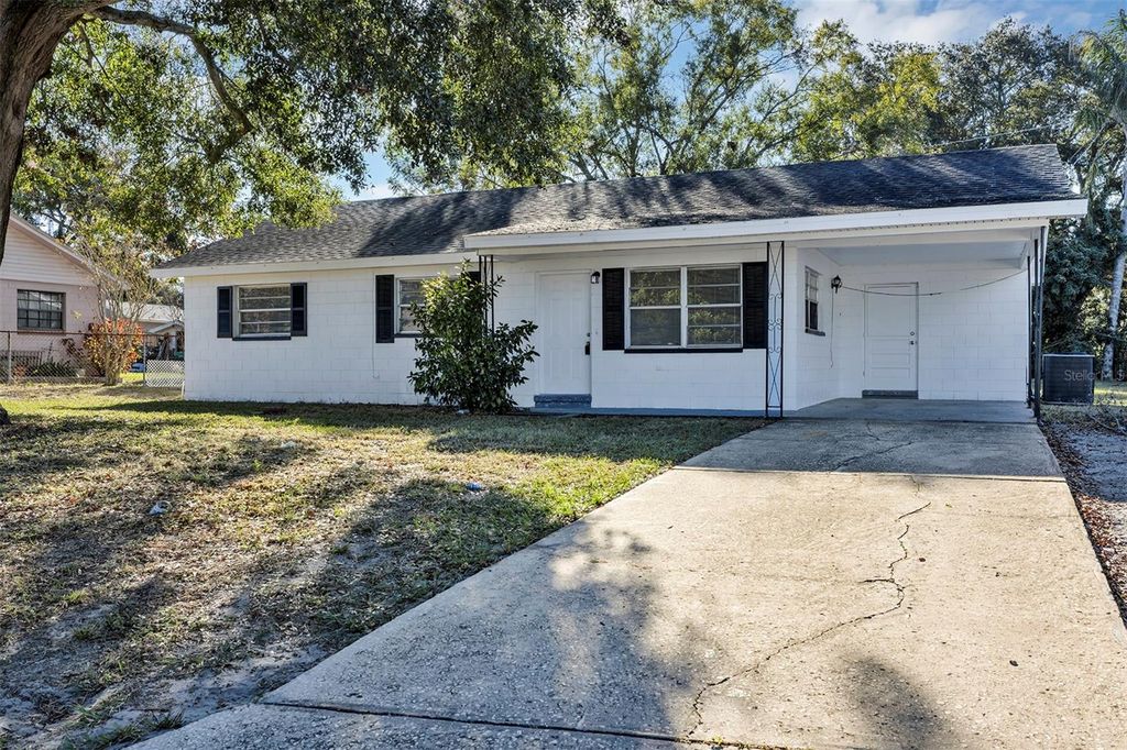230 S SHORE DRIVE, Eagle Lake, FL 33839