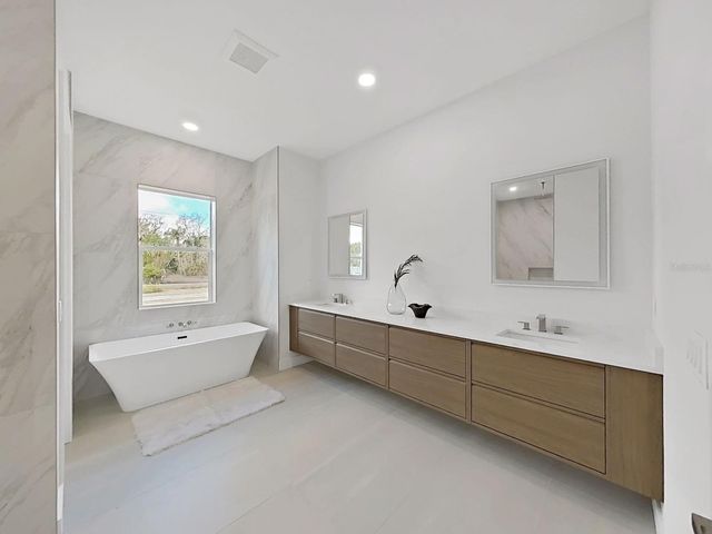 17841 SIMMONS ROAD, Lutz, FL 33548