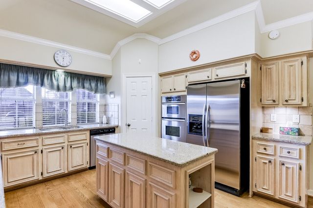 2223 Canyon Trail, Carrollton, TX 75007