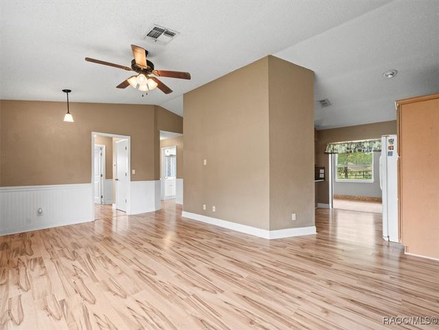 9227 Nightingale Road, Weeki Wachee, FL 34613