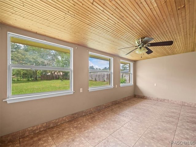 9227 Nightingale Road, Weeki Wachee, FL 34613