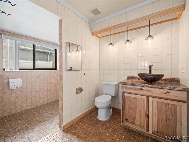 9227 Nightingale Road, Weeki Wachee, FL 34613