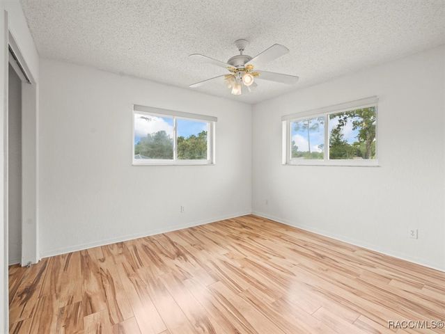 9227 Nightingale Road, Weeki Wachee, FL 34613