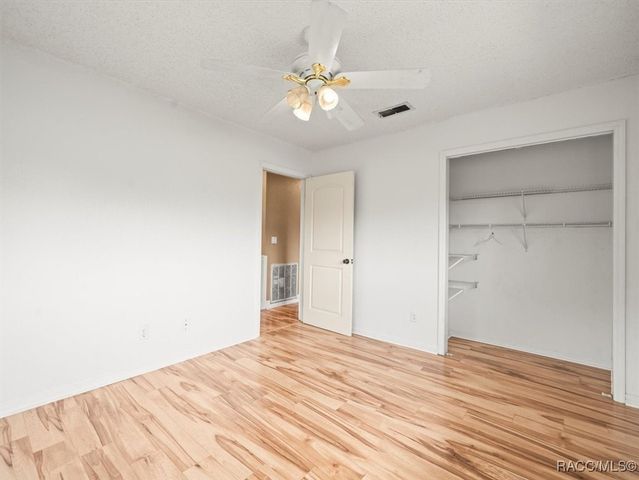 9227 Nightingale Road, Weeki Wachee, FL 34613
