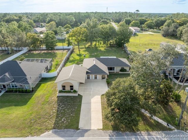 9227 Nightingale Road, Weeki Wachee, FL 34613