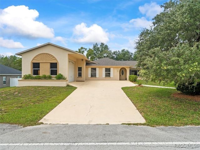 9227 Nightingale Road, Weeki Wachee, FL 34613