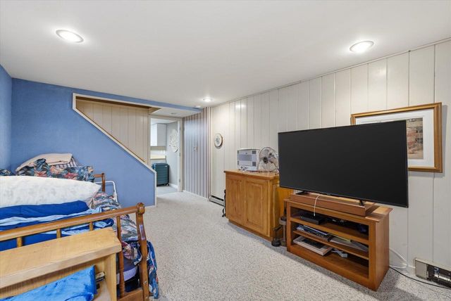 W67N977 Cambridge AVENUE, Cedarburg, WI 53012