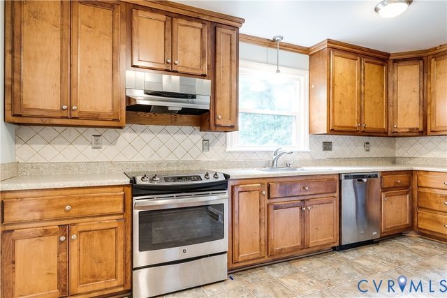 3924 Belspring Rd, Chester, VA 23831