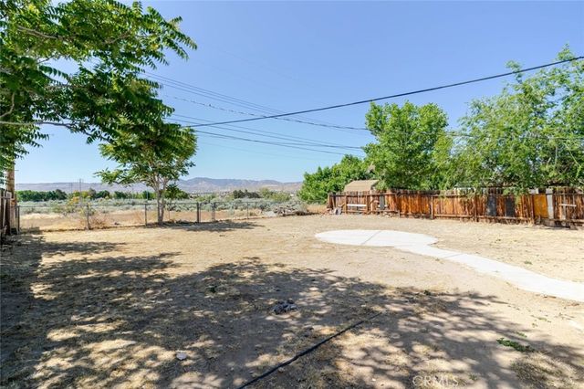 232 E Avenue P5, Palmdale, CA 93550