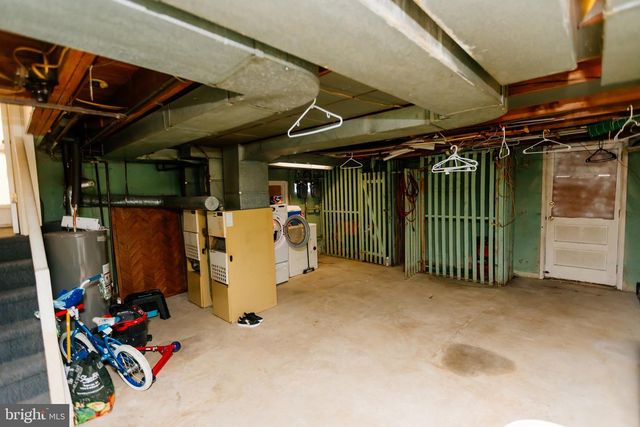 223 ALNUS ST, Philadelphia, PA 19116