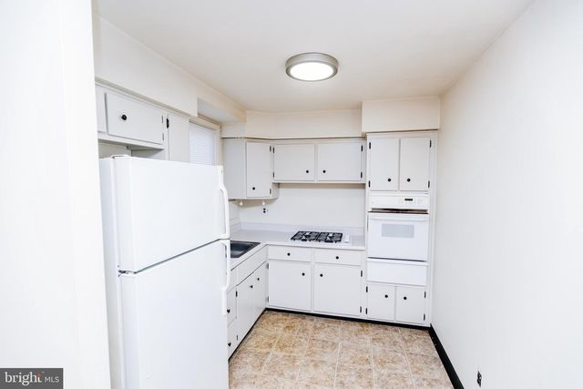 223 ALNUS ST, Philadelphia, PA 19116