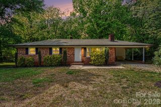 371 Sharon School Road, Statesville, NC 28677
